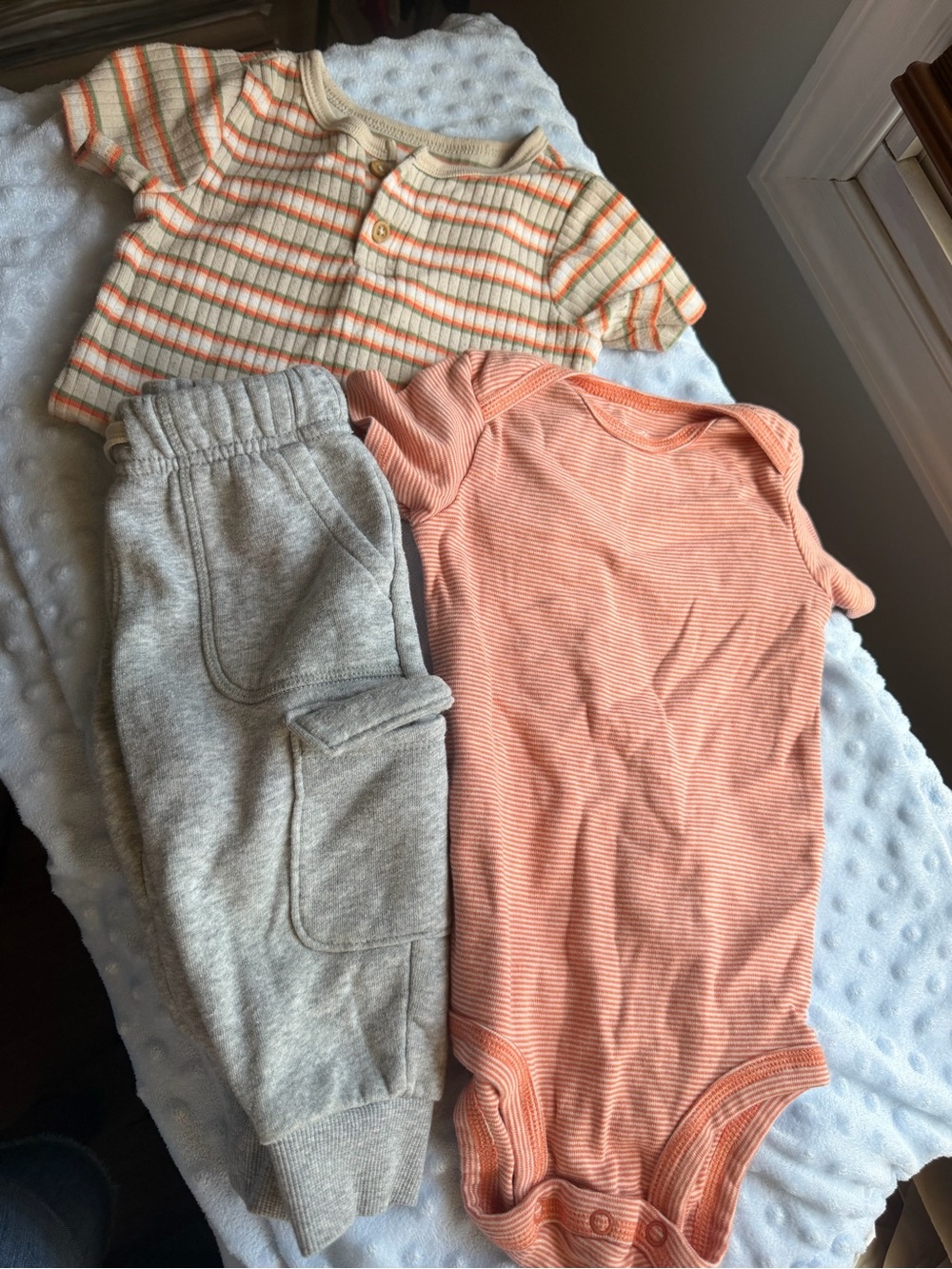 3 pcs Mix items 18 months